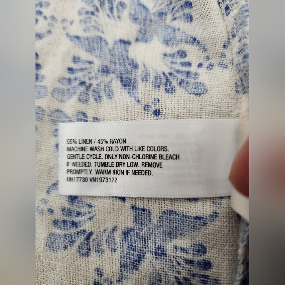 Universal Thread Top Women's XS Blue Print Short Sleeve Camp Shirt NEW - Picture 7 of 7